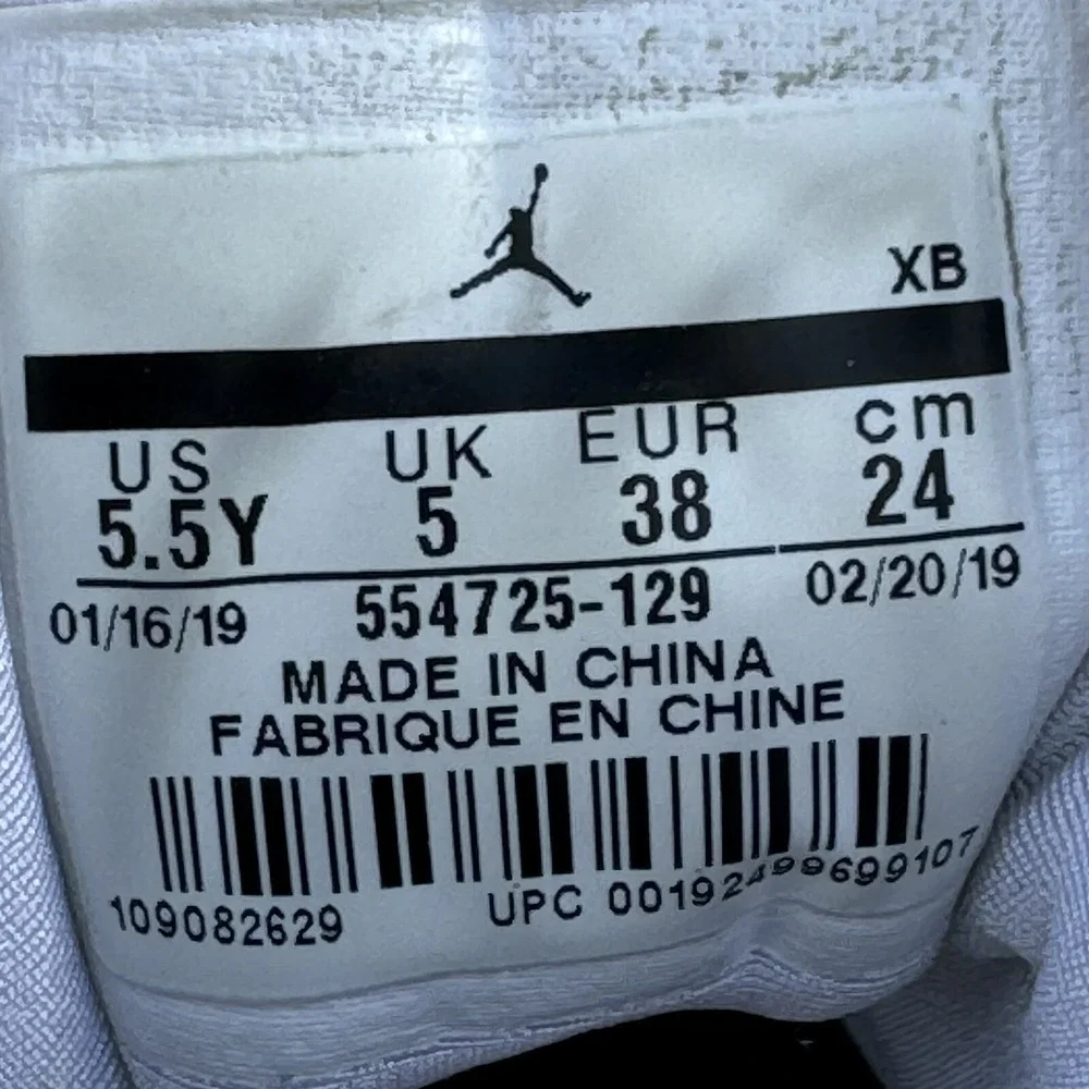 Size 5.5Y - Nike Air Jordan 1 Mid Boys White Athletic Shoes Sneakers‎ 554725-129